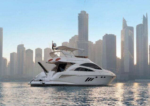 55ft Luxury Yacht View